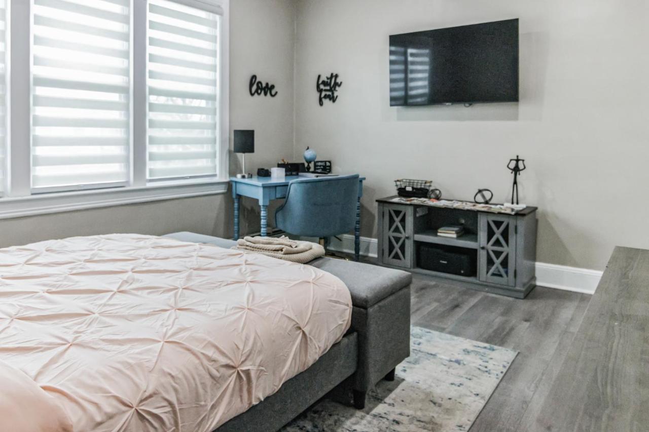 Hugh's and Nora's Place to stay - 5