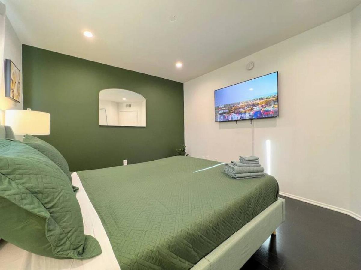 2BR Suite in the Heart of Hollywood -BR5 - 2