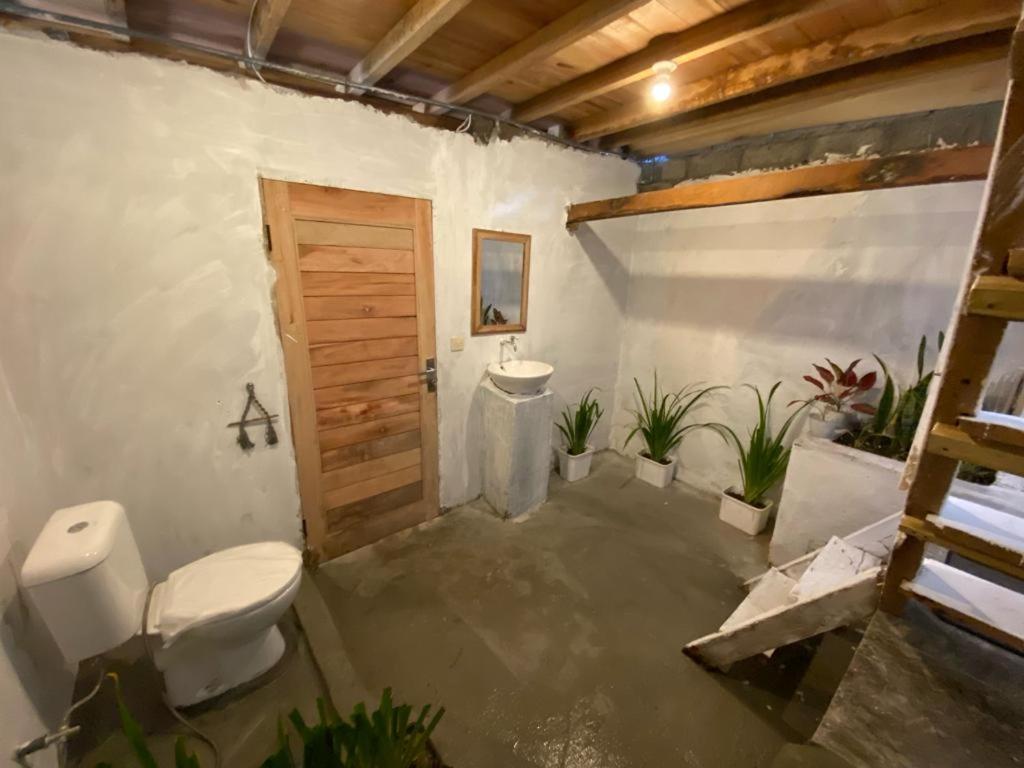 Medewi good vibes stay&surf - 3