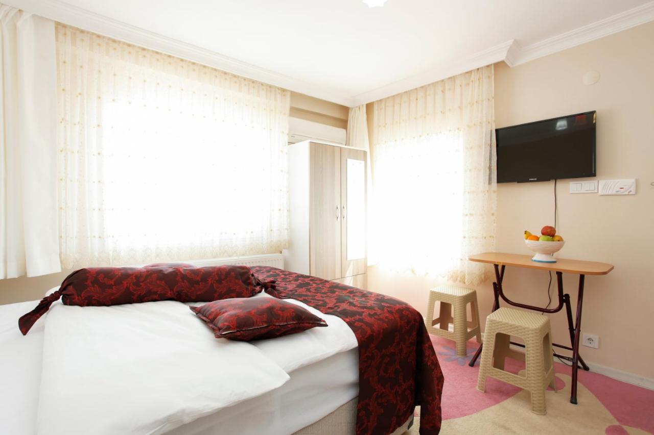 Blue Sultan Apart - 2