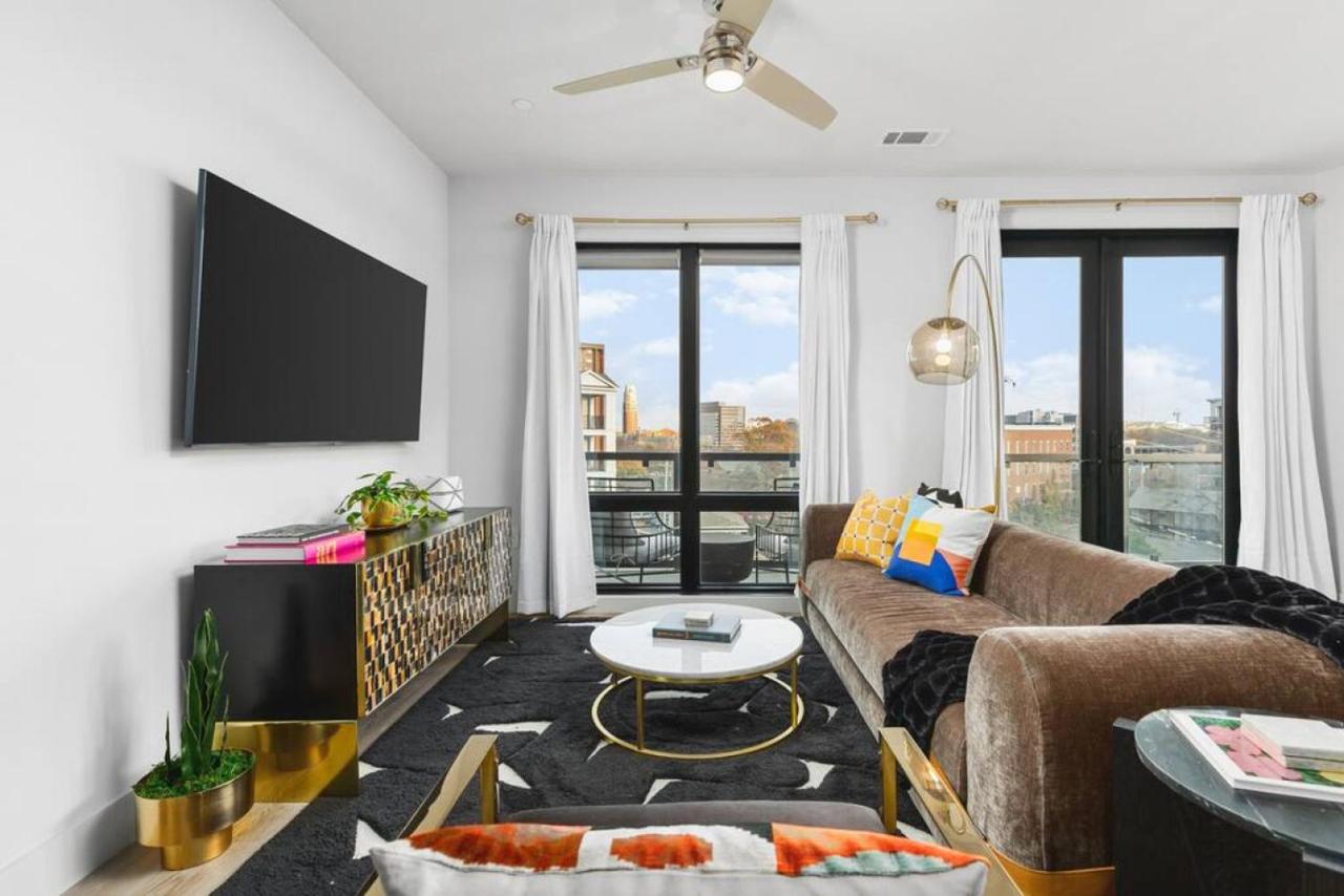 Luxury Condo with Huge Patio, near Vanderbilt & Downtown - 5