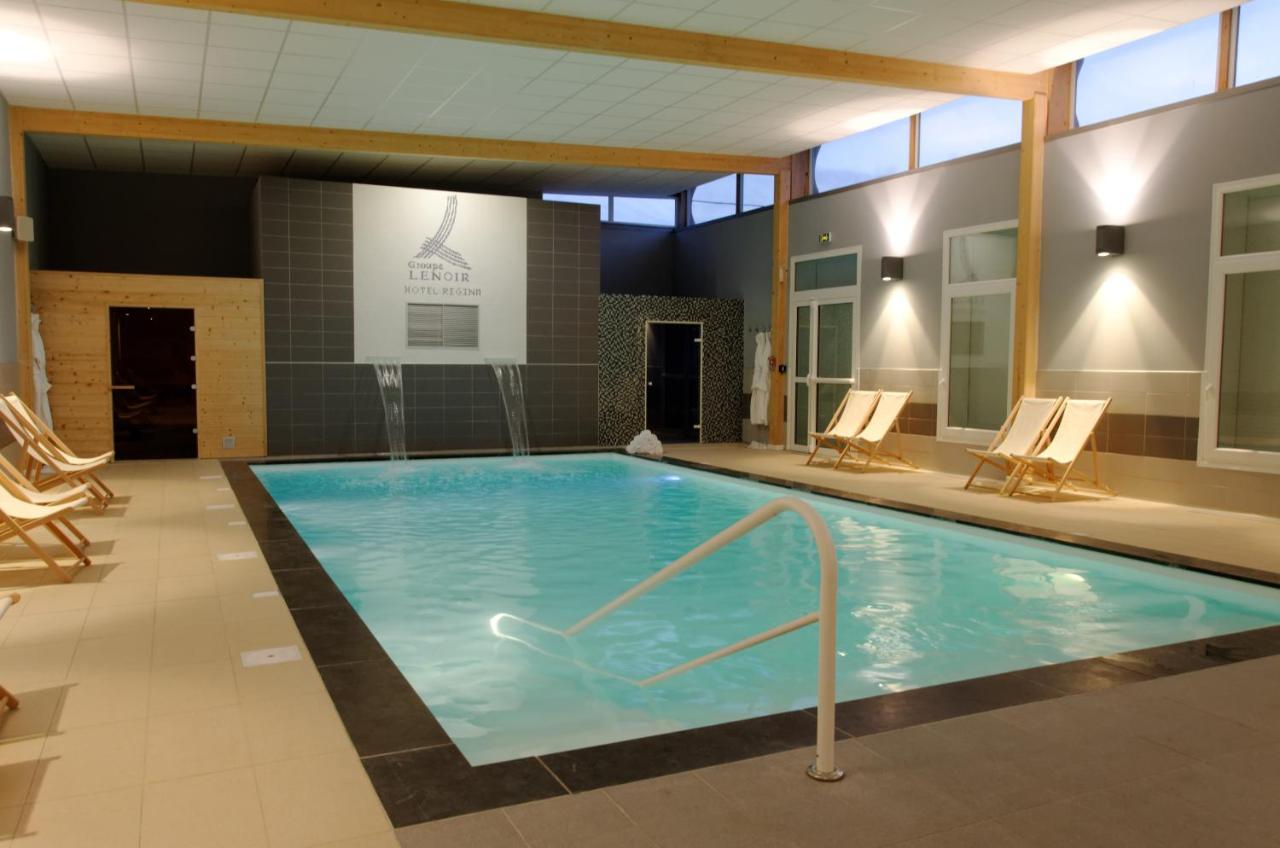 Heated swimming pool: Hotel Regina & Spa