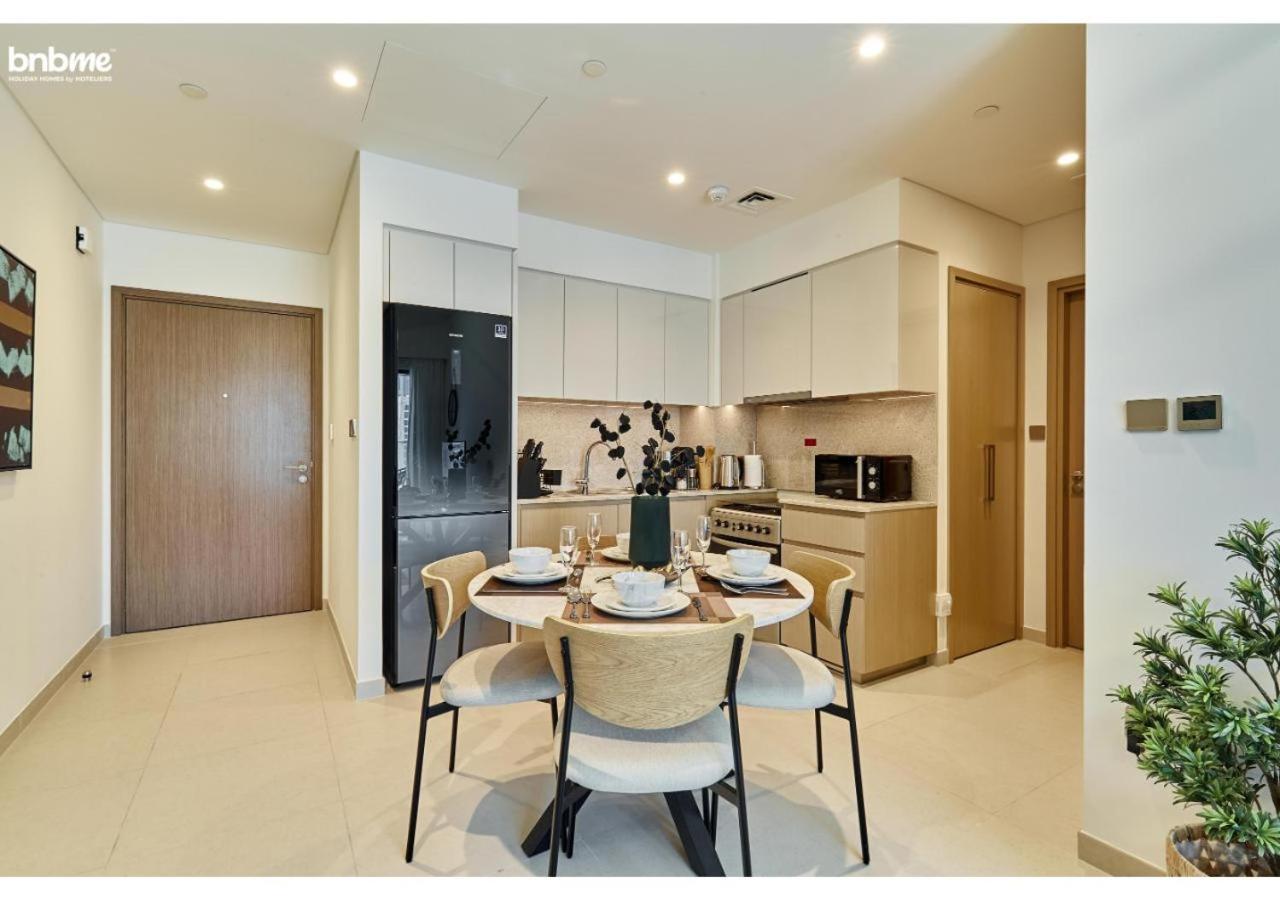 bnbmehome - Burj Royale - 5