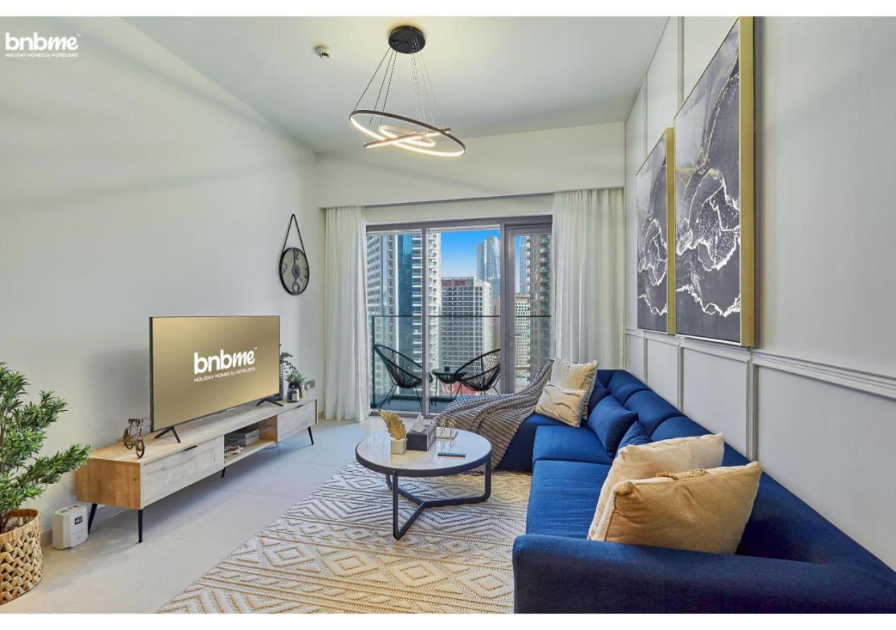 bnbmehome - Burj Royale - 3