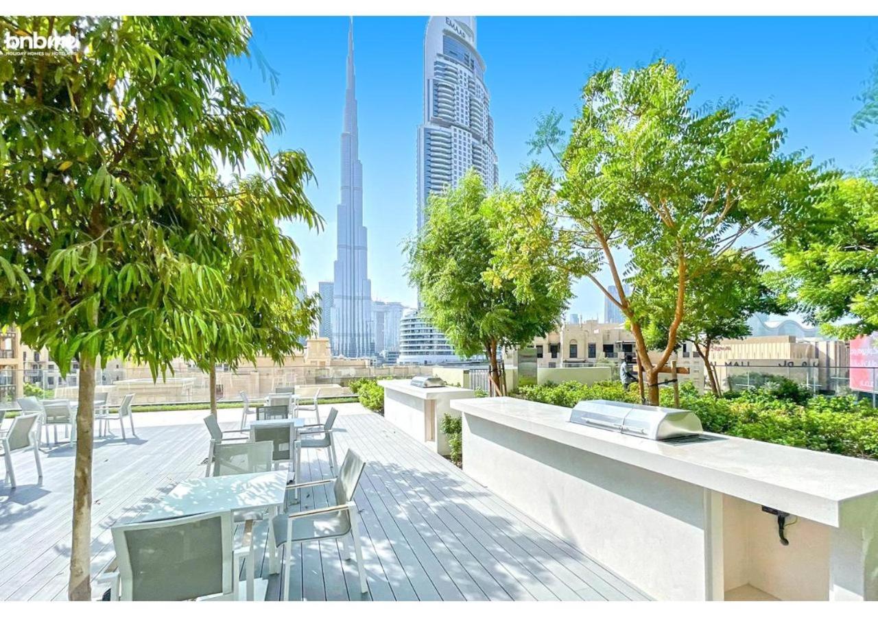 bnbmehome - Burj Royale - 2