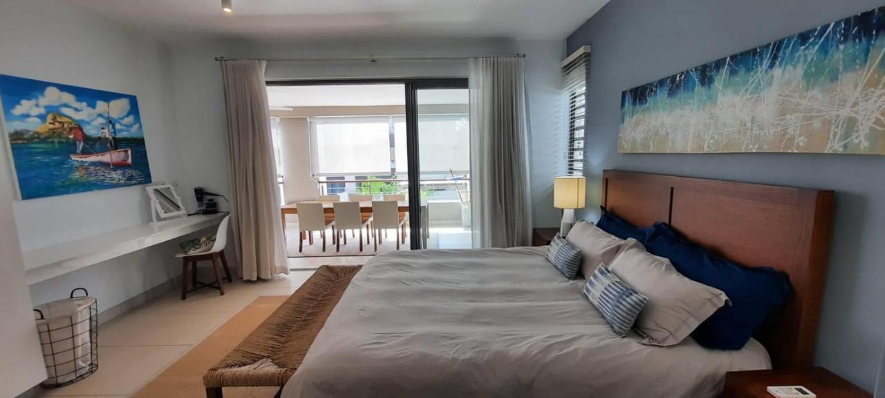 Beachwalk Deluxe Apartment - 50 steps to the beach - 2