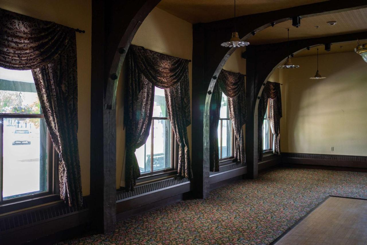 Sheridan Inn — photo 13
