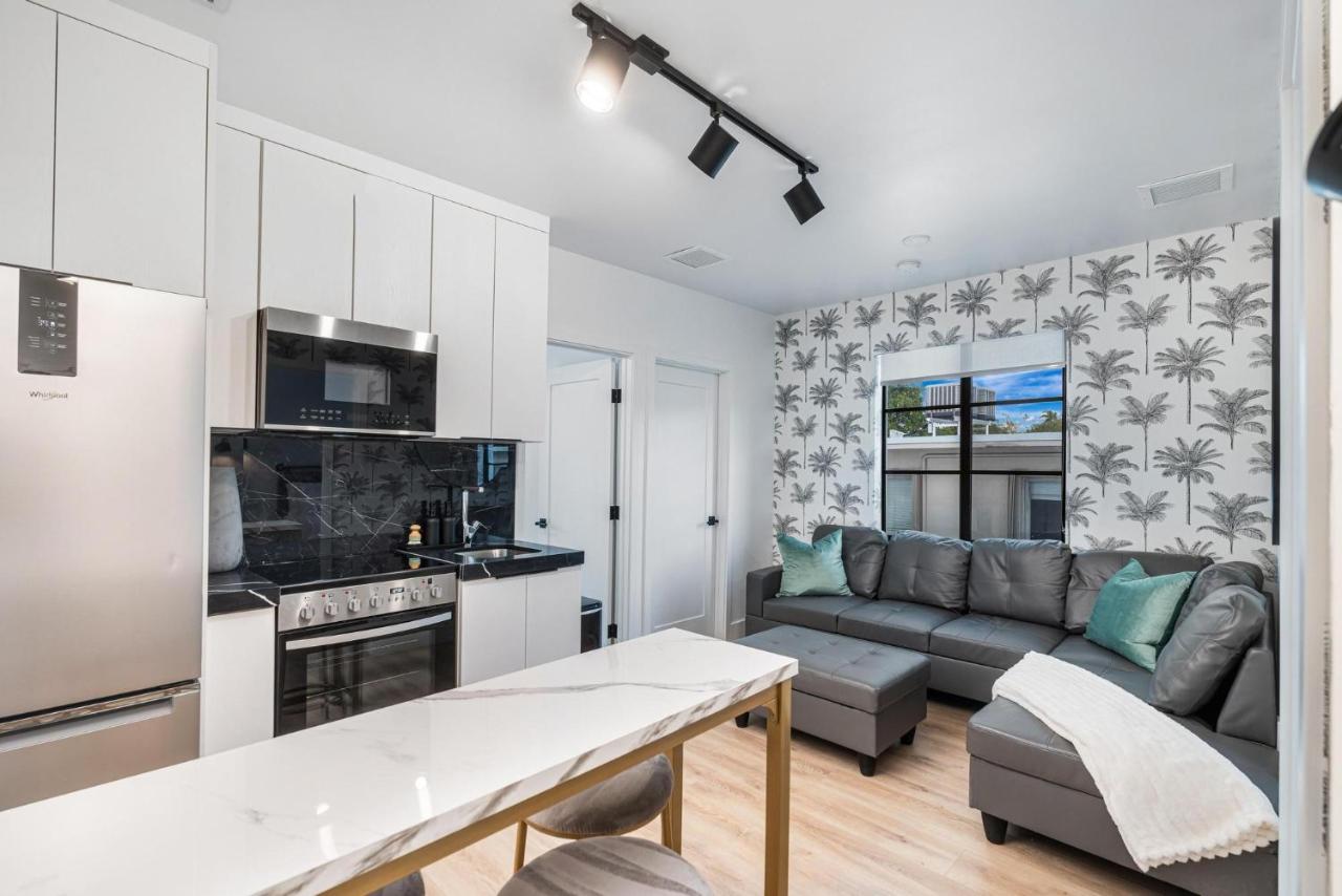 Lux Retreat By Renzzi - 5