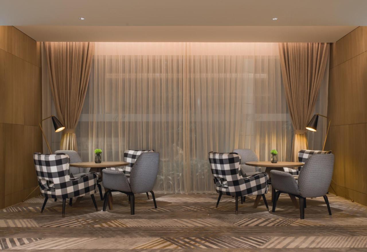 Sheraton Guangzhou Hotel-Fully Upgraded in CBD-Free Canton Fair Shuttle Bus and Registration Counter photo