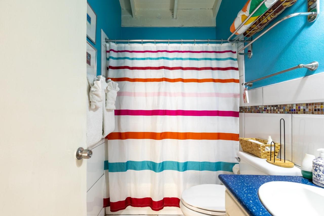 Idyllic Beachfront Condo - 3