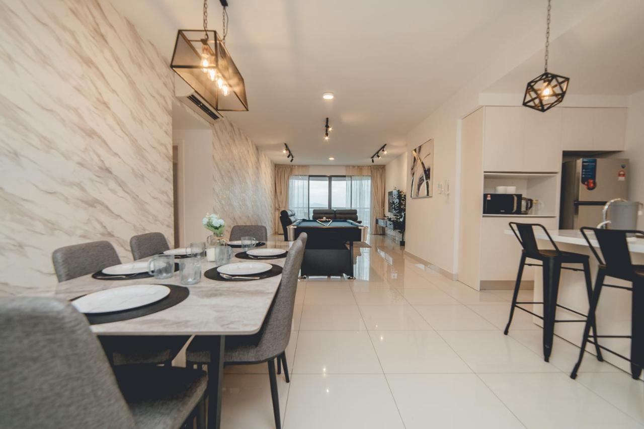 Teega Luxury 12 pax 4BR Pooltable by Our Stay - 5