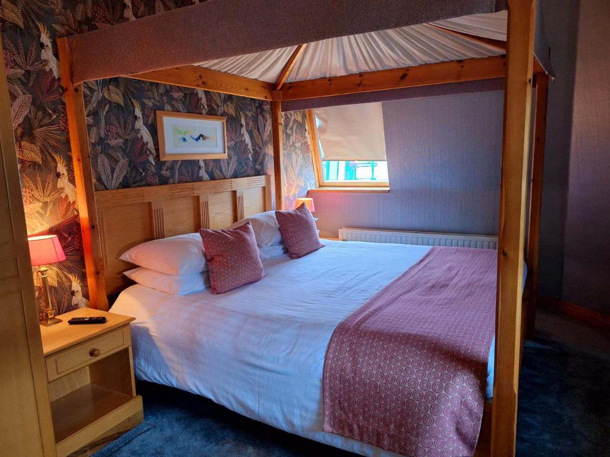 Deluxe Suite (Washington Central Hotel)