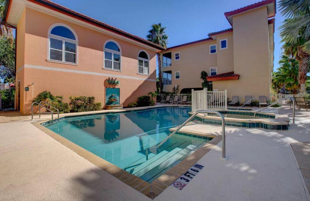 Bradenton Beach Club — photo 4