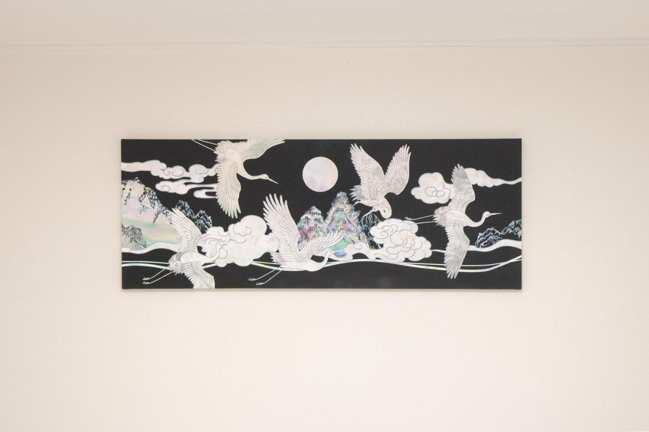 Stay Yeobaek,2BR,1BA - 2min to Hongdae, 5mins to Sangsu station - 5