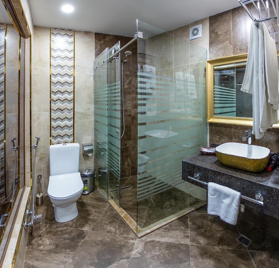 Manor Luxury Hotel Baku photo