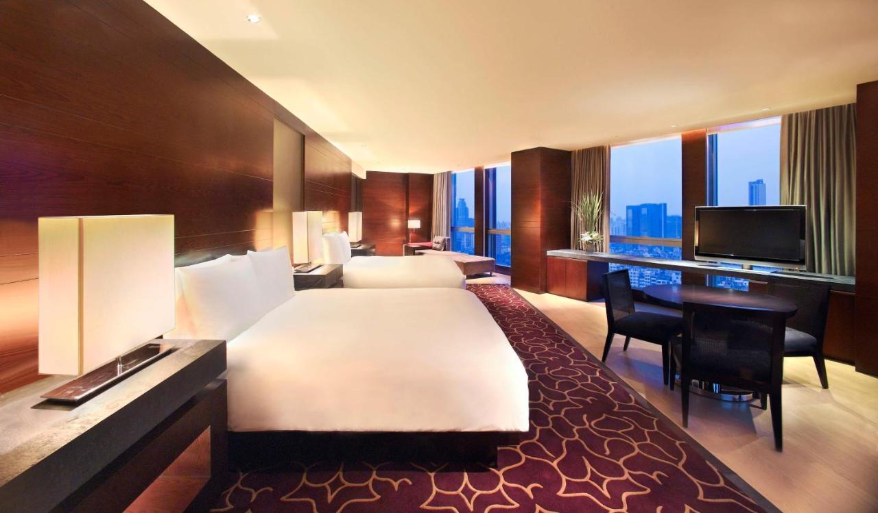 Grand Hyatt Guangzhou - Free Shuttle Bus to Canton Fair Complex during Canton Fair period photo