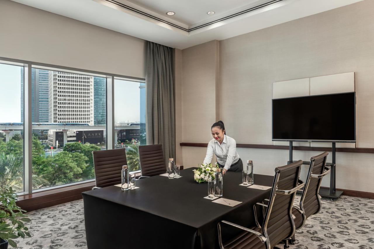 The H Dubai photo