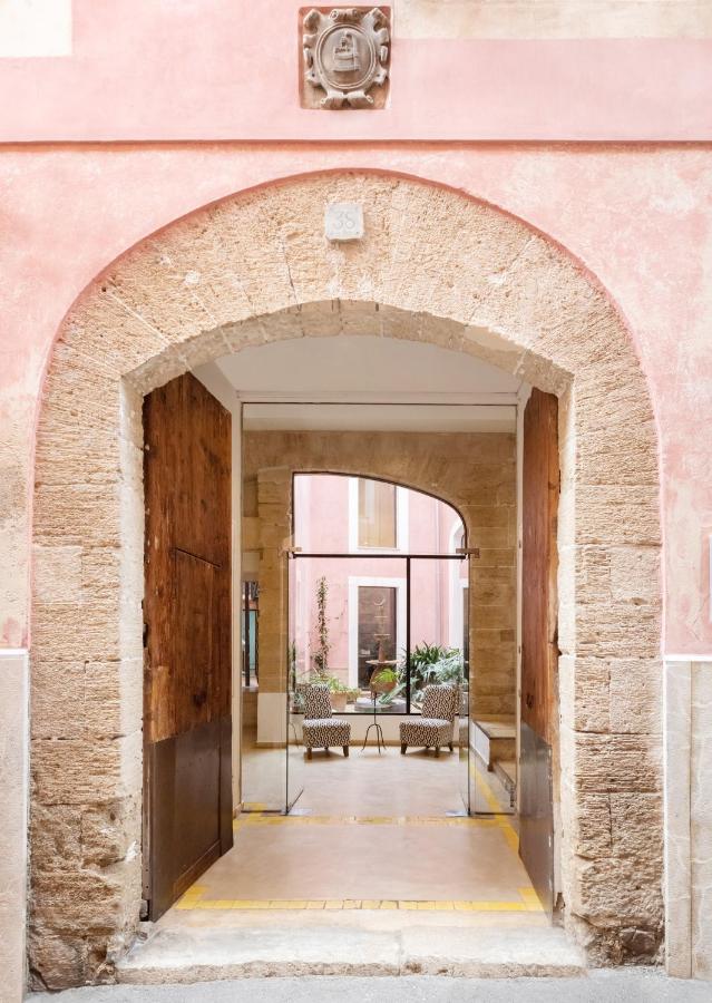 Palau Sa Font in Palma de Mallorca - Historic Splendor Meets Bohemian Elegance in the Heart of La Lonja