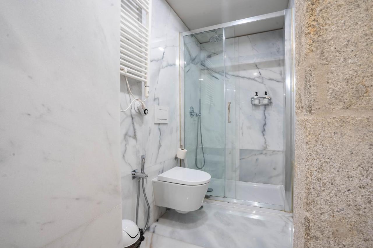 Primrose 1BR Delight w Parking by LovelyStay - 5