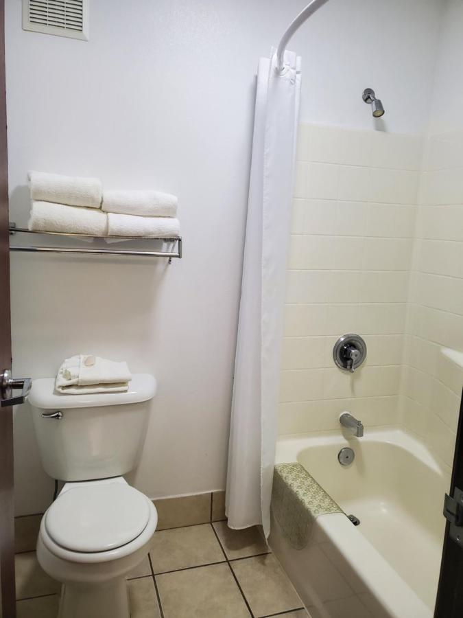 Omak Inn — photo 17