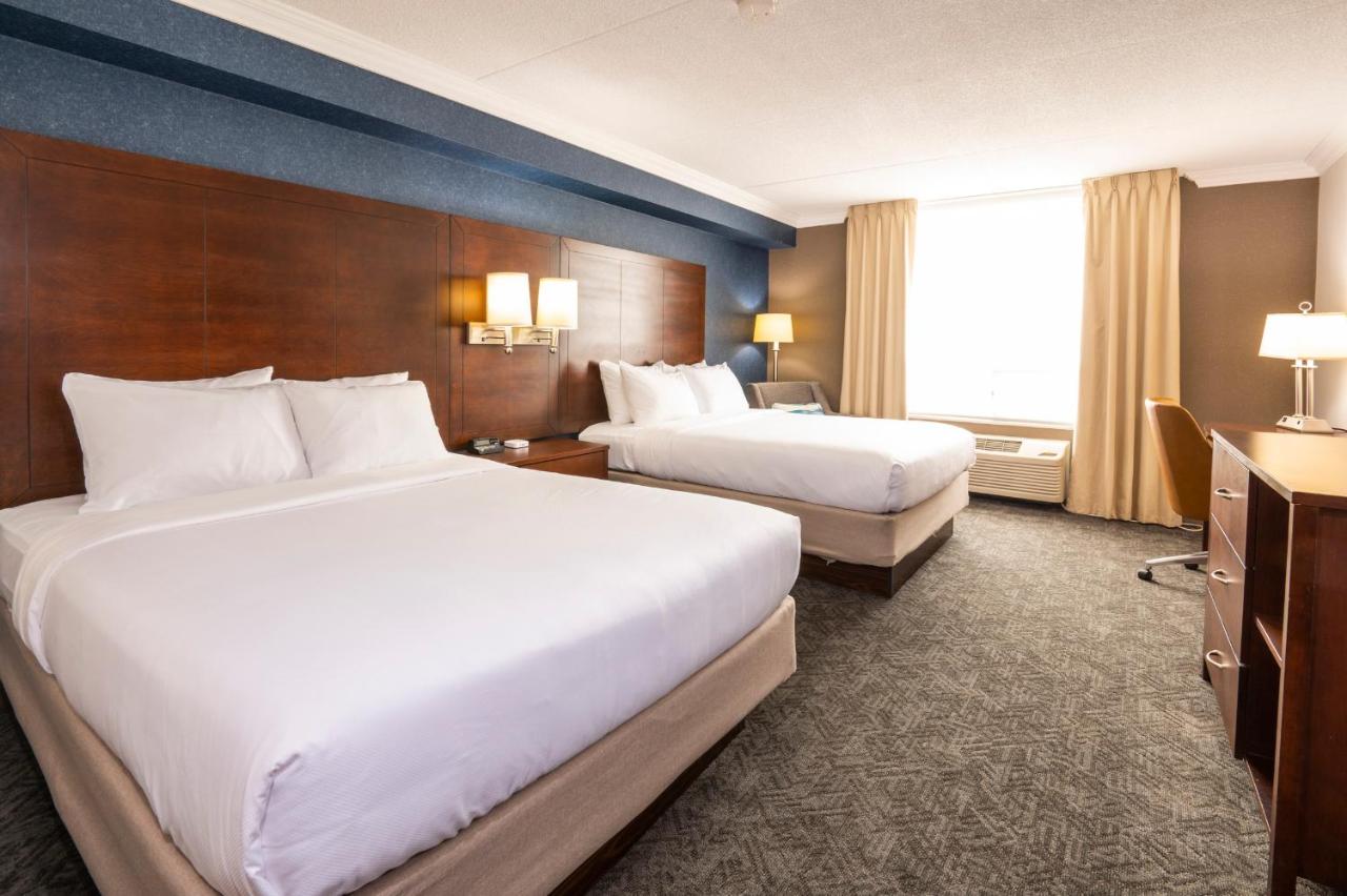 Comfort Inn & Conference Centre Toronto Airport photo