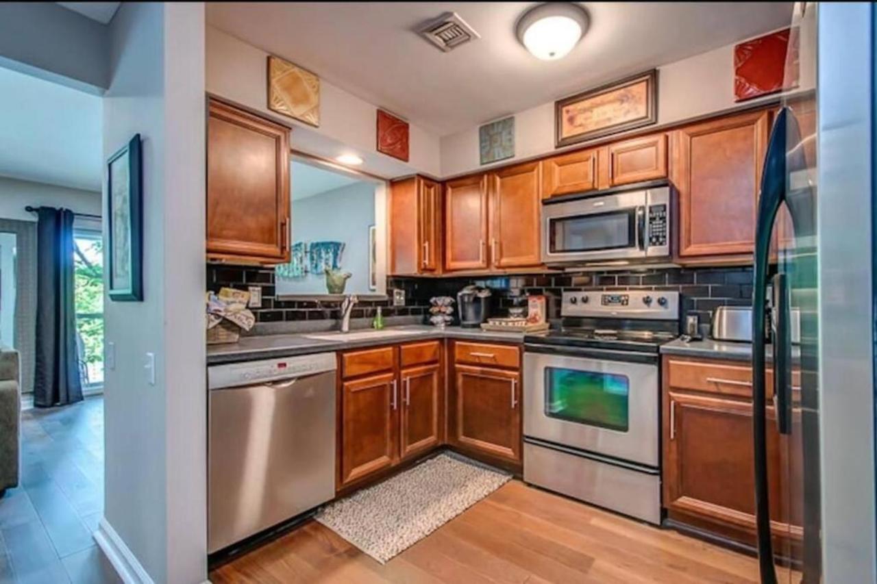 Downtown Nashville Covered Parking unit 1014 - 5