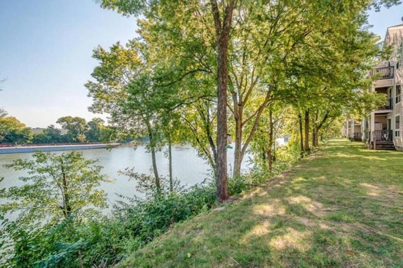 Downtown Nashville Covered Parking unit 1014 - 2