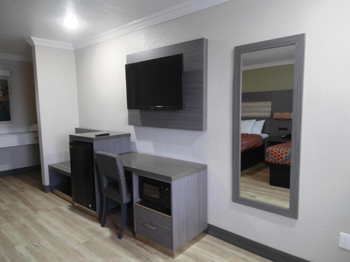 Americas Best Value Inn-Rialto — photo 19