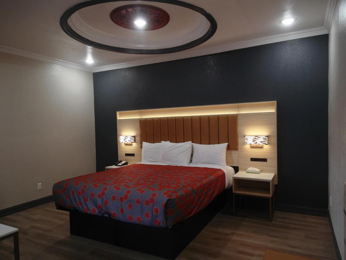 Americas Best Value Inn-Rialto — photo 17