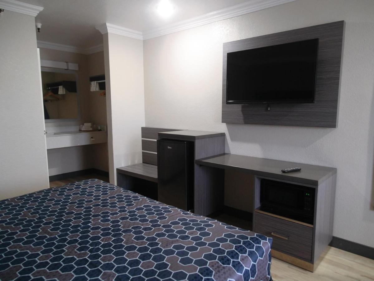 Americas Best Value Inn-Rialto — photo 6