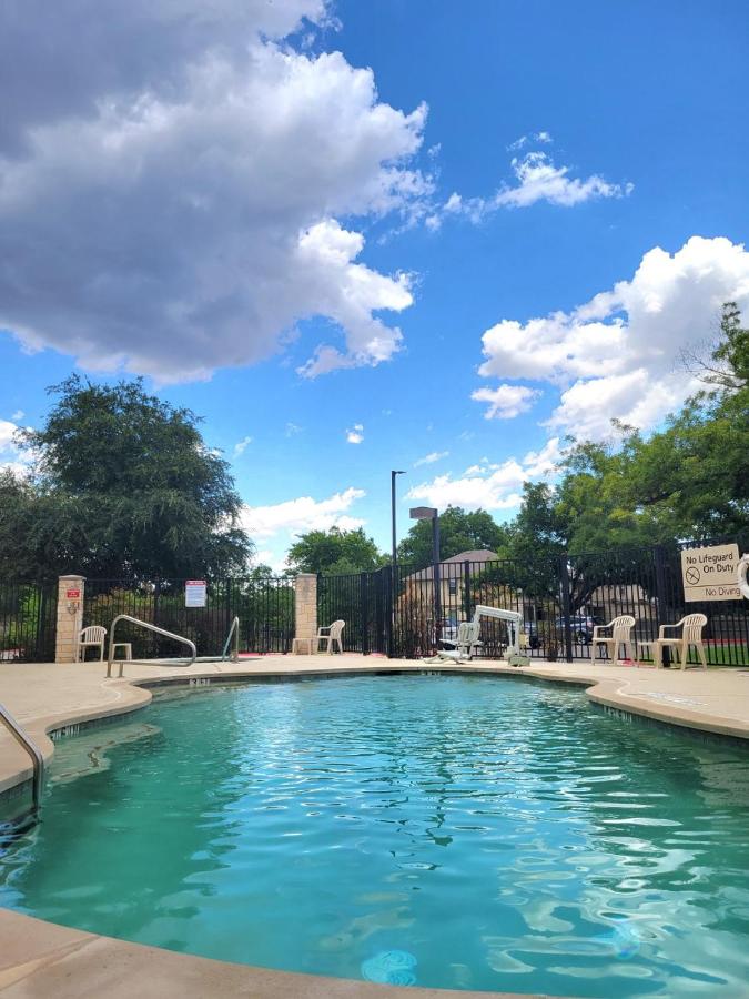 Hampton Inn & Suites Austin Cedar Park-Lakeline - 3