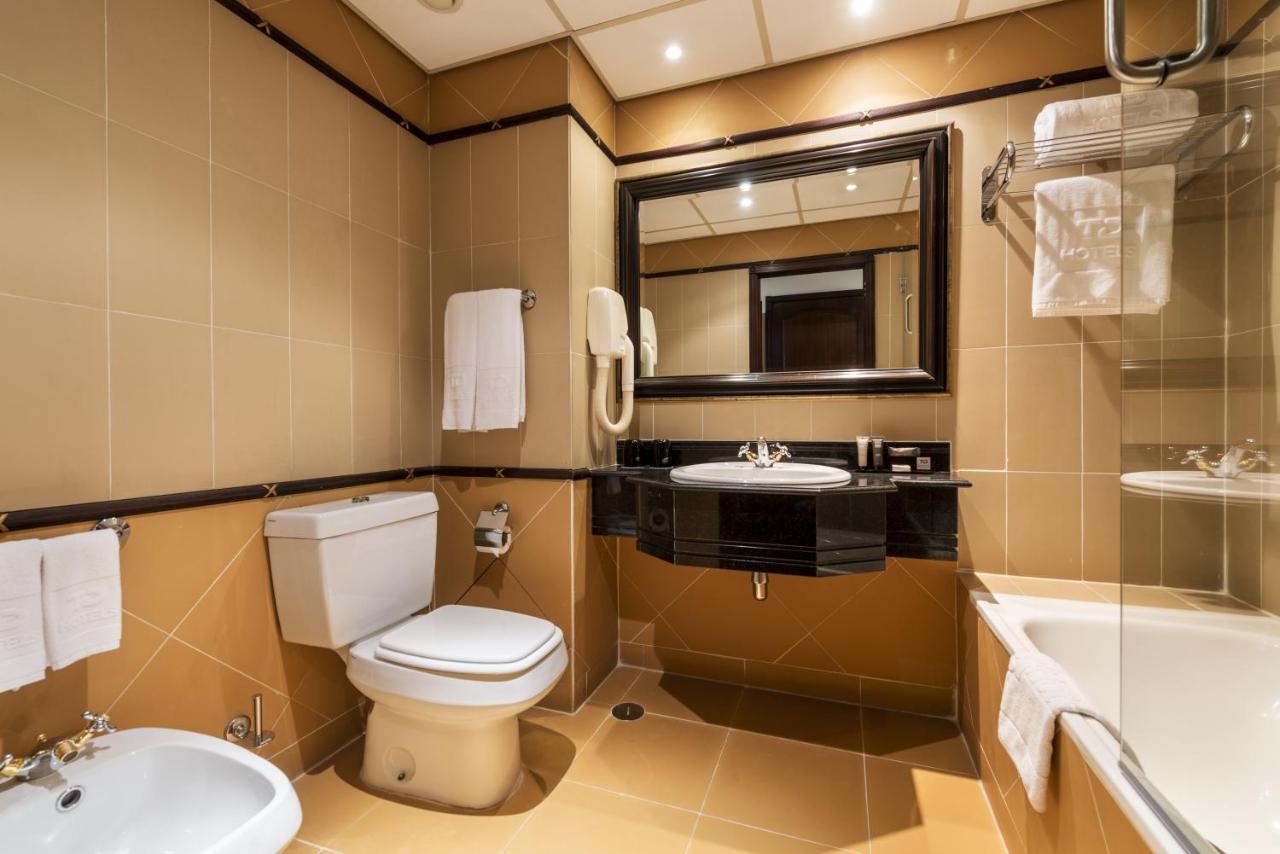 Hotel Alvalade photo