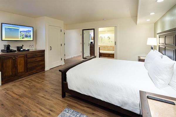 The Quail Lodge — photo 23