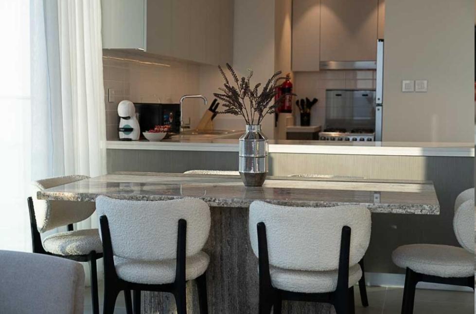 Oraya - Chic 2BR Apt in Downtown Dubai With City Views - 5