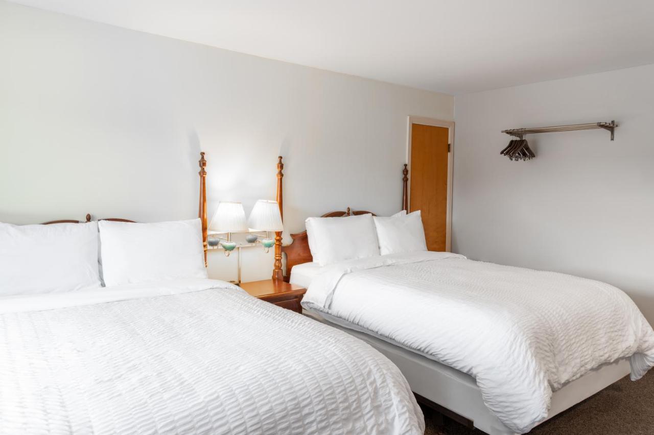 Sara Placid Inn & Suites — photo 19