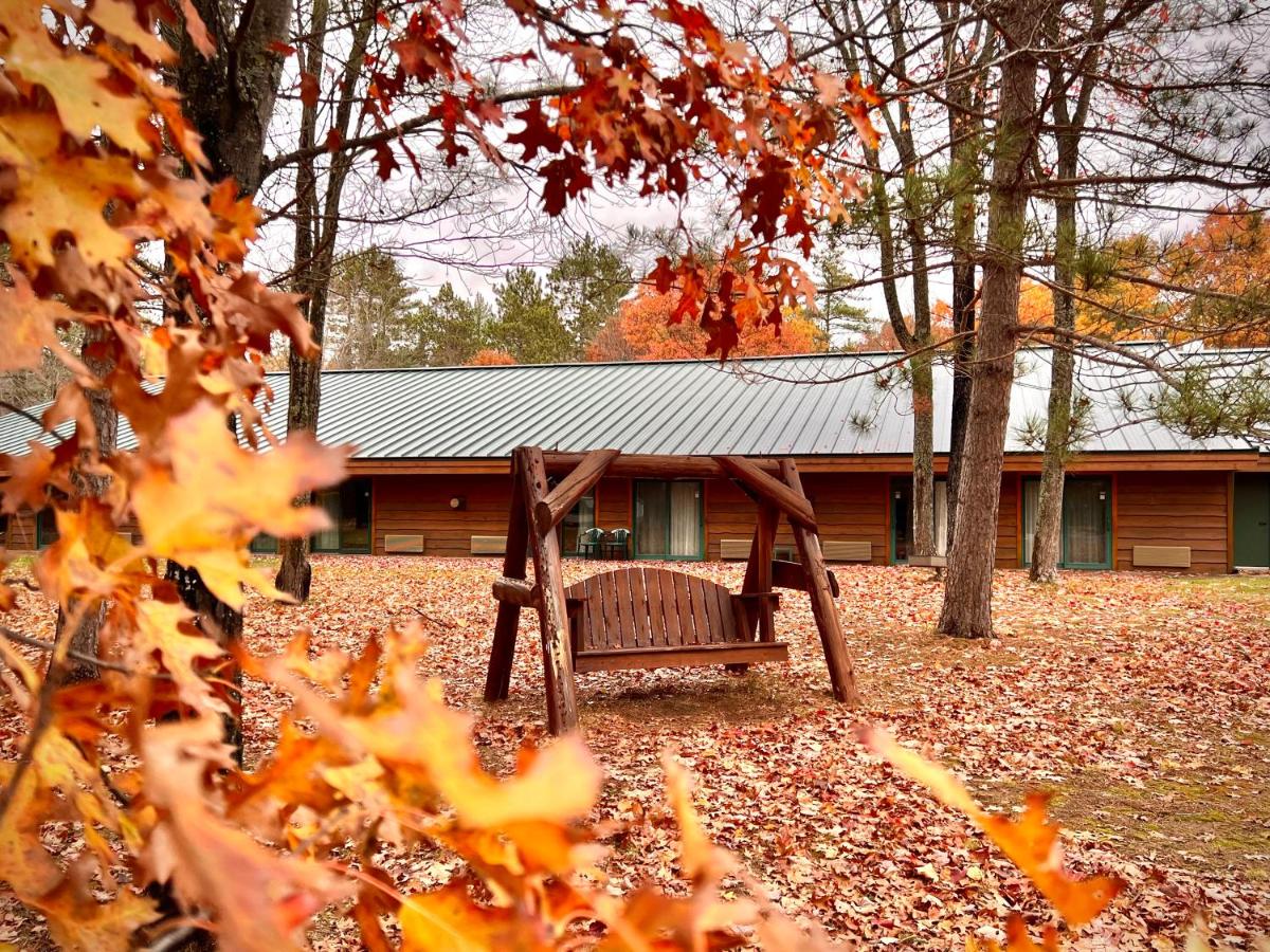 Whitetail Lodge — photo 11