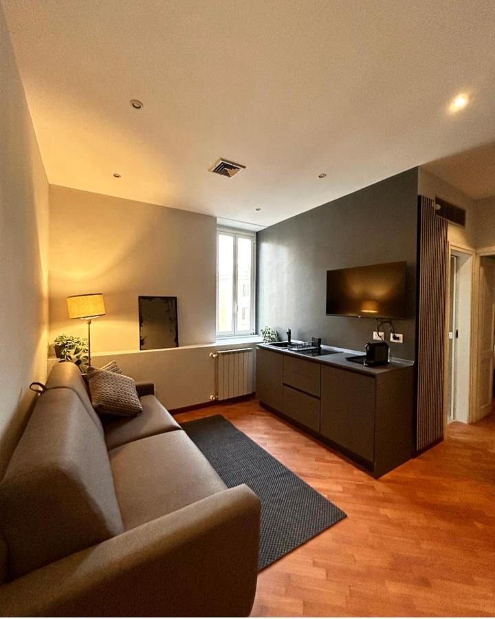 Sopi Vatican Suite Apartment - 4