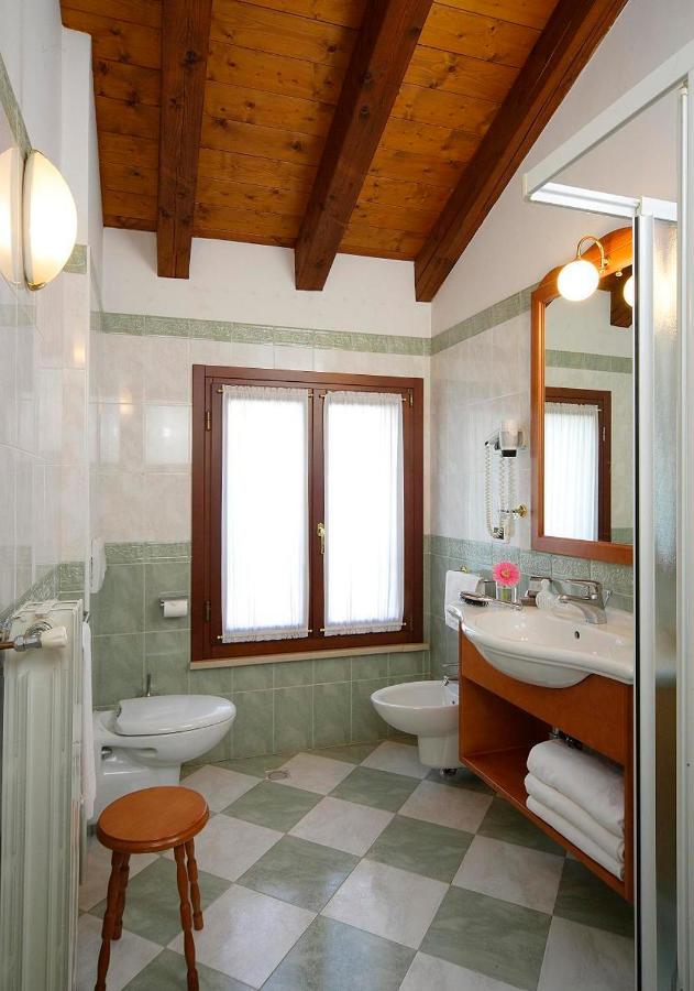 Hotel Antico Moro photo