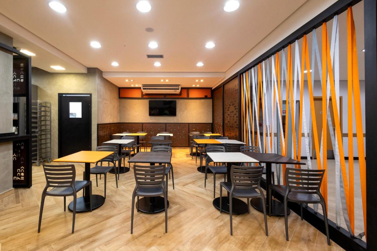 Hus Hotel Maringa photo