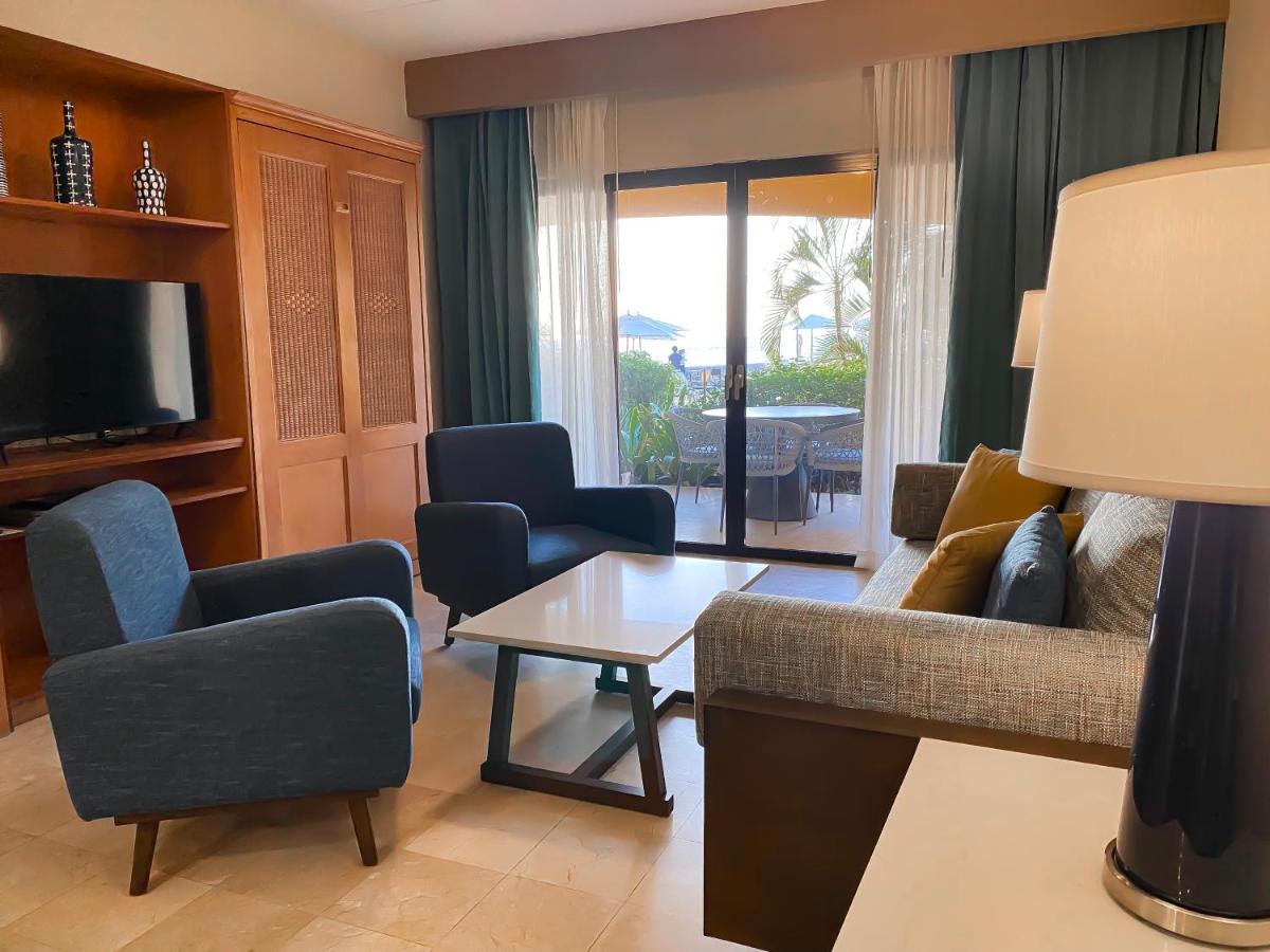 The Royal Sea Aquarium Resort photo