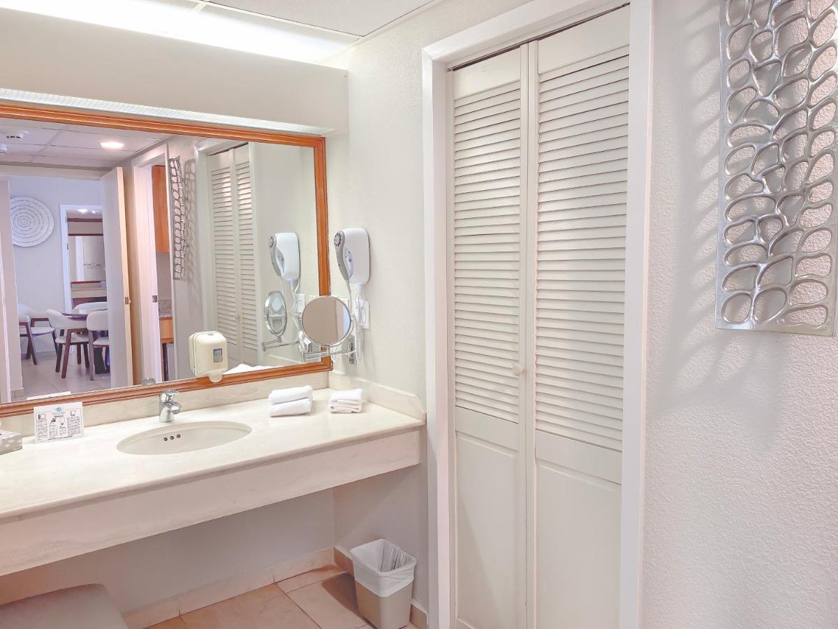 The Royal Sea Aquarium Resort photo