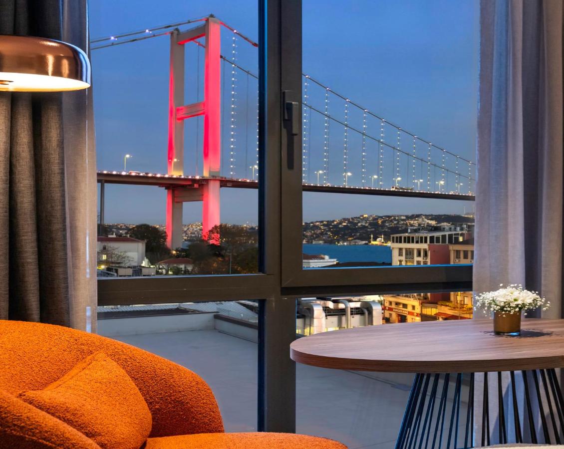 Premium Queen Room with Bosphorus Bridge View