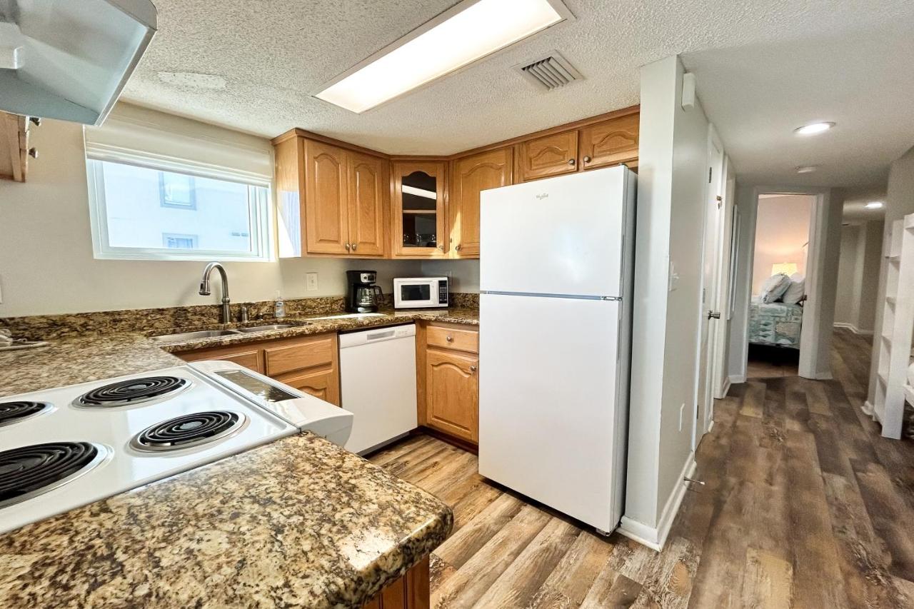 West Wind Condos — photo 14
