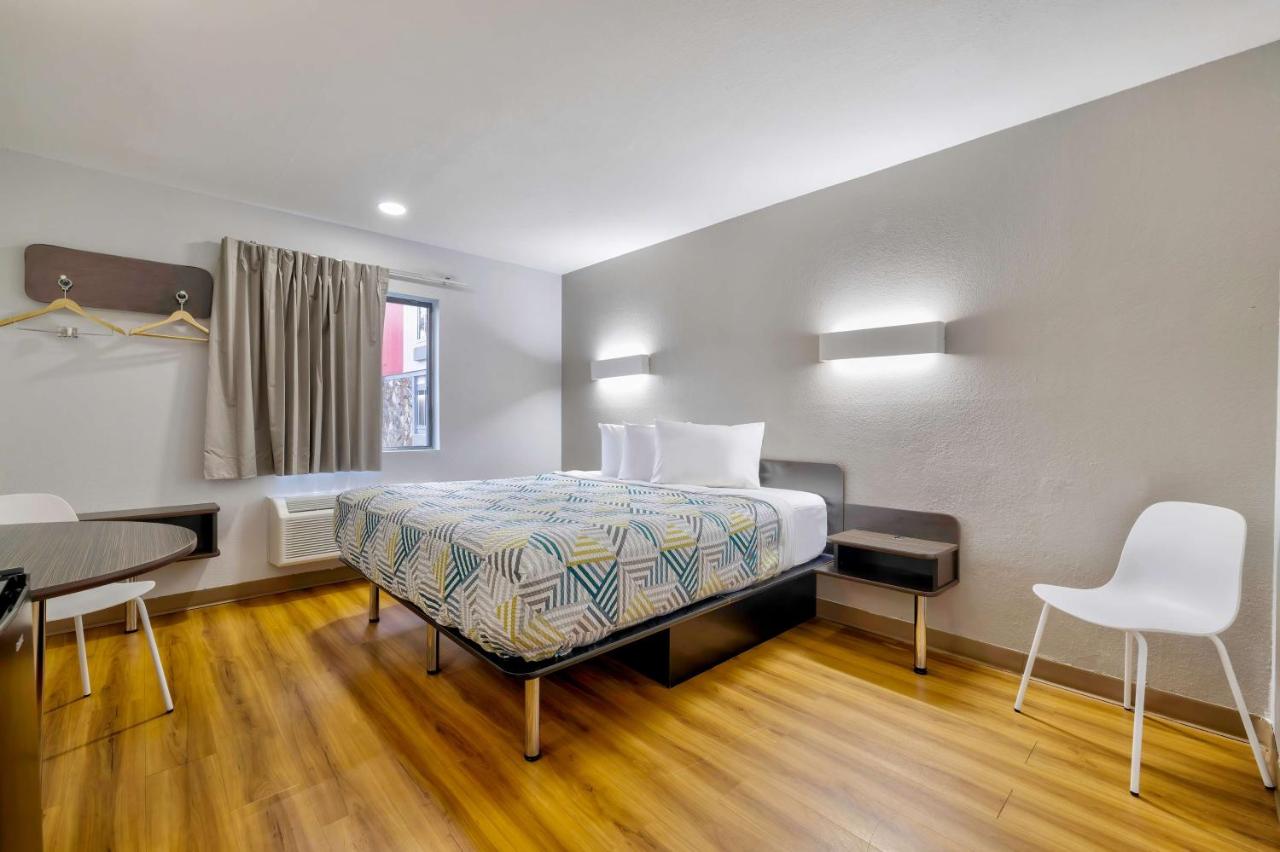 Image: Motel 6 Little Rock AR South