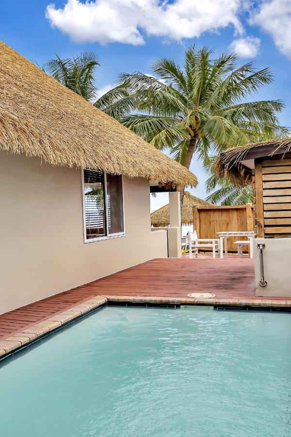 Crown Beach Resort & Spa photo