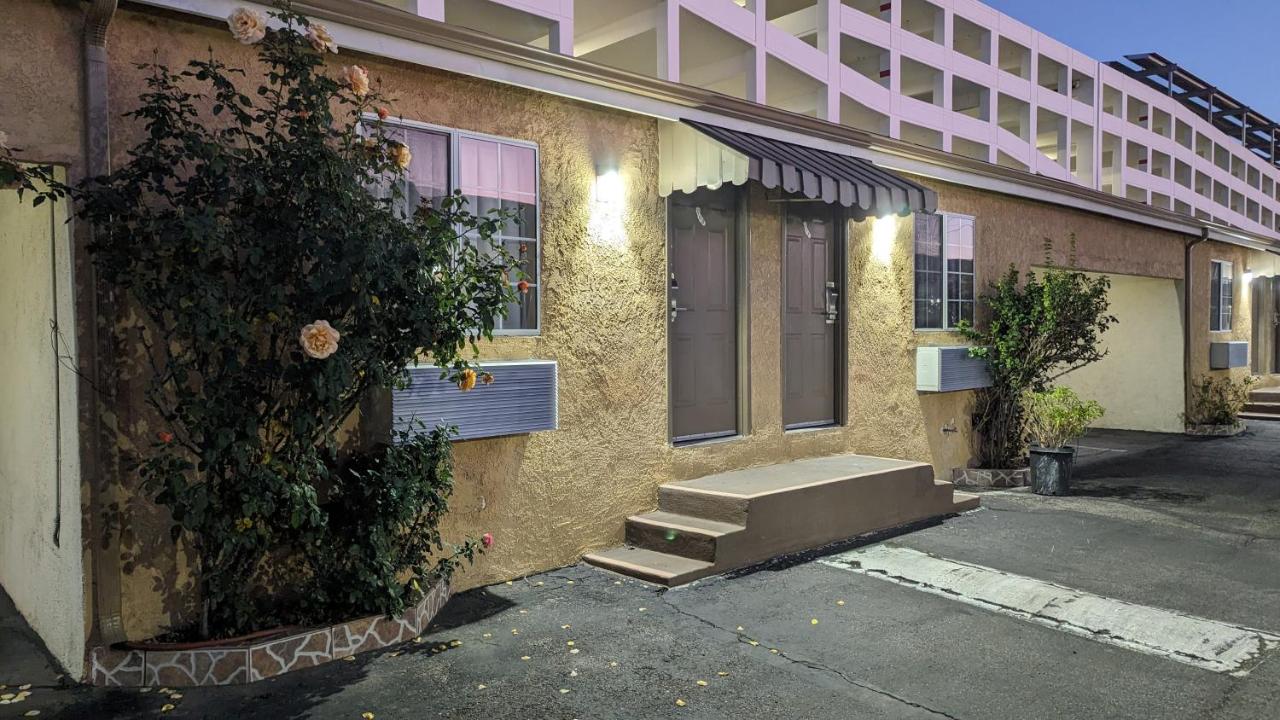 Airport Motel — photo 22