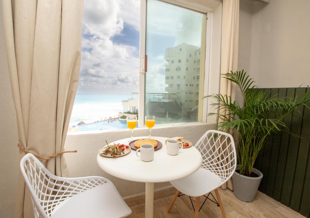 SereniaCancun / Beachfront Apartment / Hotel Zone. - 4