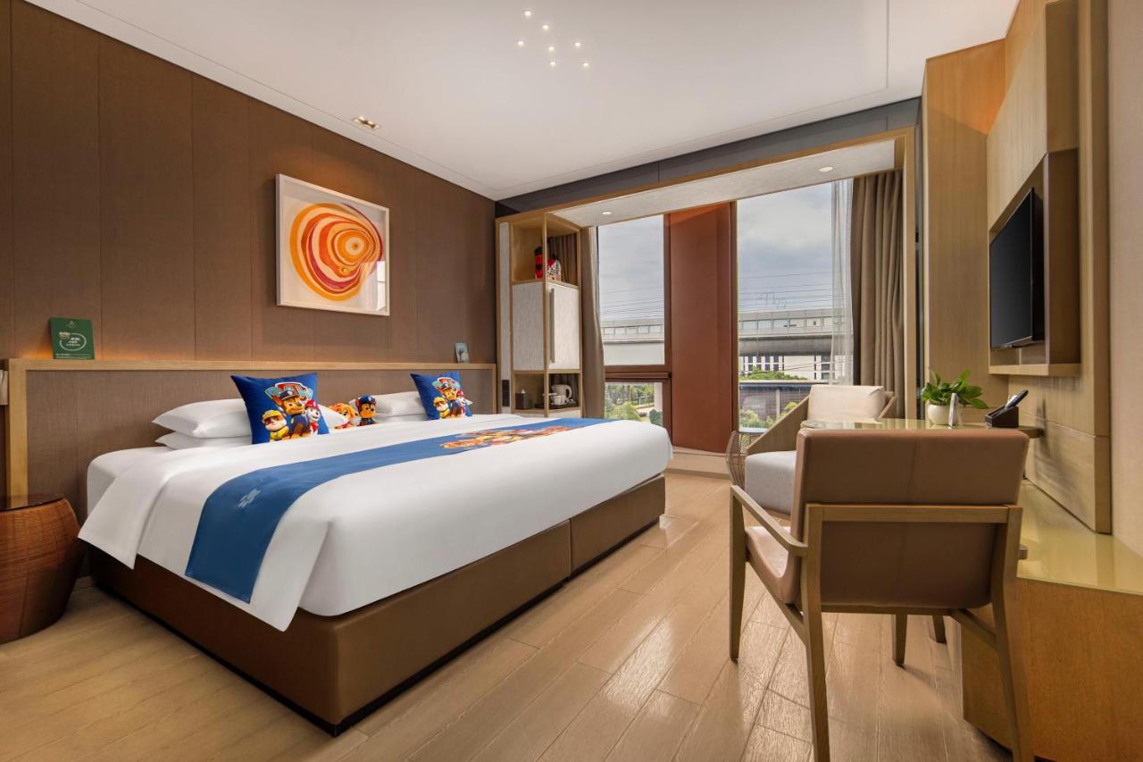 Novotel Shanghai Clover photo
