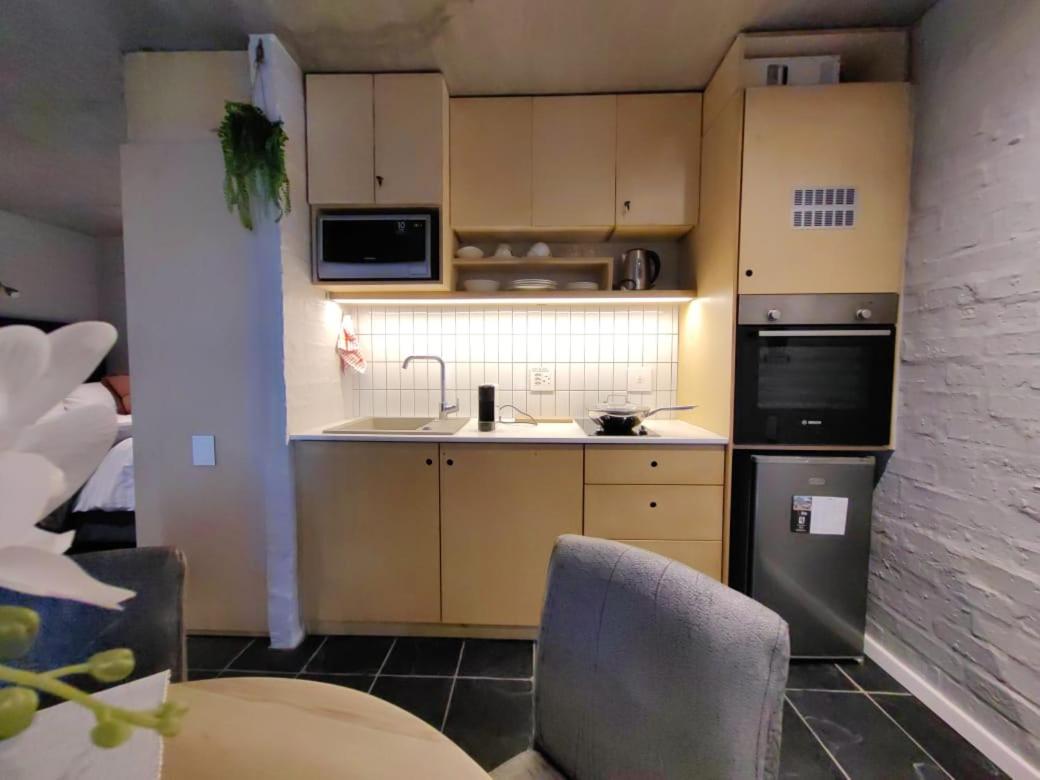 FRESH ATLANTiC OCEAN ViEW STUDiO Halaal - 4