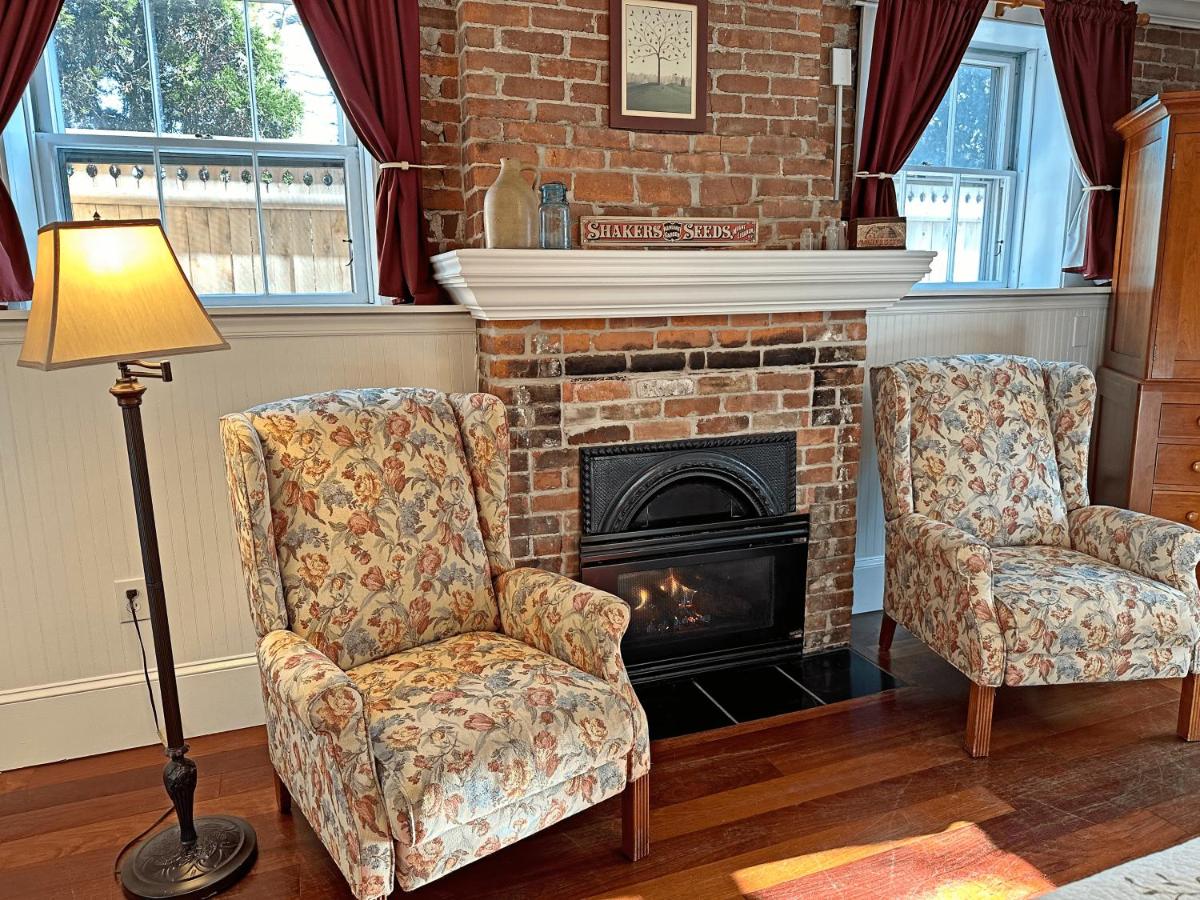 Christopher Dodge House — photo 23